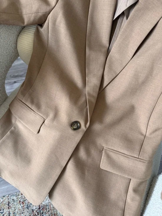 RW&CO. Camel Single-Button Blazer - Picture 5 of 5